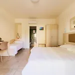 Guest house Crystal 4*