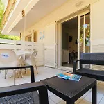 Guest house Crystal 4*