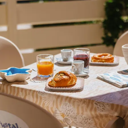 Guest house Crystal 4*